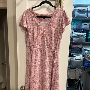 Ann Taylor pink floral midi wrap dress. Size 12. GUC
